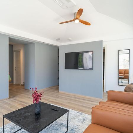 Apartments Villa Royale 챠브타트 외부 사진