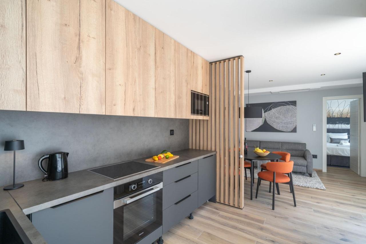 Apartments Villa Royale 챠브타트 외부 사진