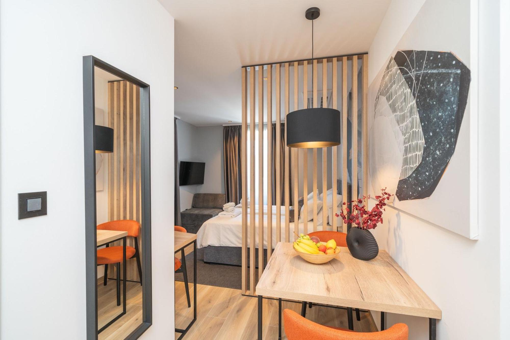 Apartments Villa Royale 챠브타트 외부 사진