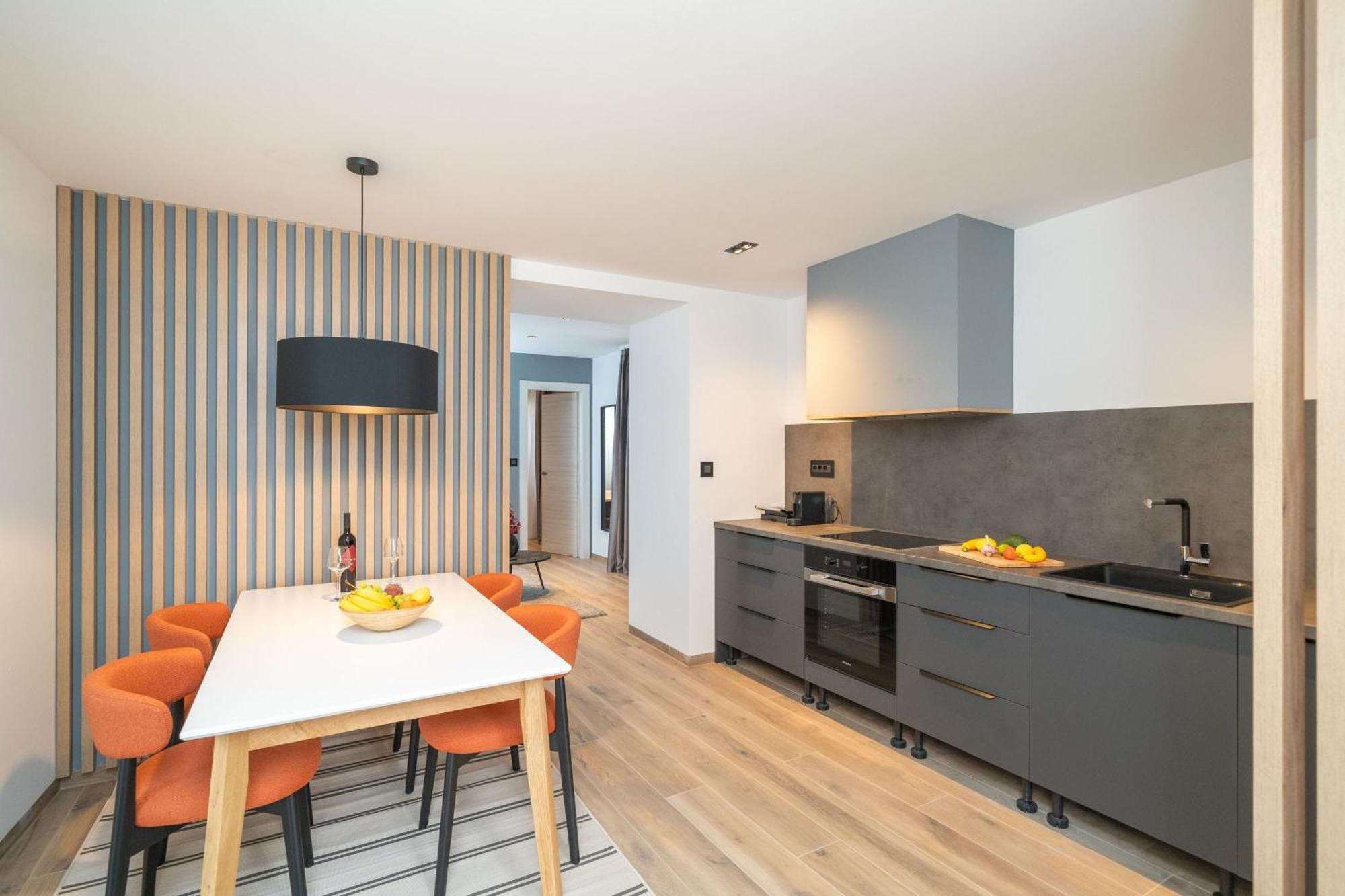 Apartments Villa Royale 챠브타트 외부 사진