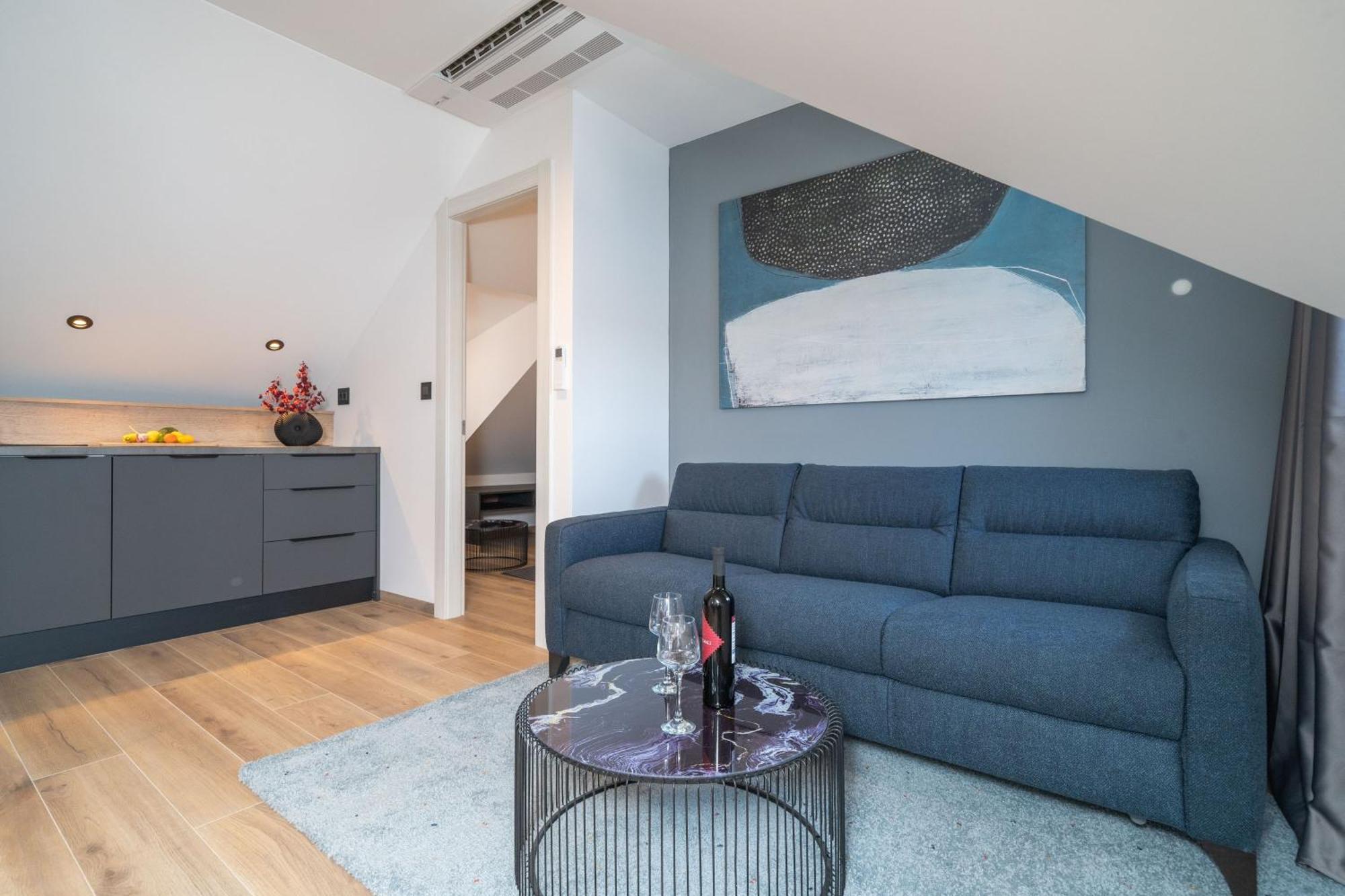 Apartments Villa Royale 챠브타트 외부 사진